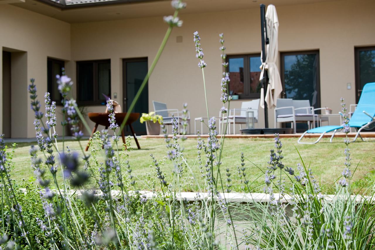 Sabines Apartments Ferienwohnungen Frauenkirchen Exterior photo